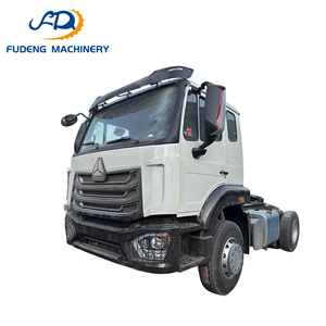 Camion tracteur <span class=keywords><strong>d</strong></span>'occasion Howo 4*2 à bas <span class=keywords><strong>prix</strong></span>, résistant aux crevaisons, conduite à gauche/droite, 371-400 CV, à vendre - Product Image 1