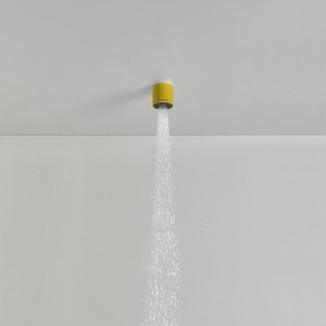 Soffione doccia a soffitto laccato Antonio Lupi con getto spray, accessorio di lusso per bagno - Product Image 2