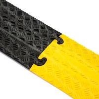 Ponts de câble de rampe de câble de haute qualité et en PVC bosses de protection de câble à 1 canal