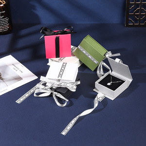Caja de Anillos de Terciopelo Rectangular de Lujo con Logotipo Personalizado para Boda, Caja de Anillos de Compromiso de Color Sólido con Doble Ranura |   Estuche de Regalo para Propuesta de Matrimonio - Product Image 2