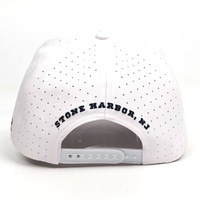 Casquette perforée de haute qualité à 5 panneaux, découpée au laser, imperméable, avec trous de ventilation et cordon