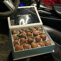Emballage de boîte de chocolat fraise Saint-Valentin imprimé personnalisé Boîte en carton en papier rigide de luxe Boîte cadeau vide à fermeture magnétique