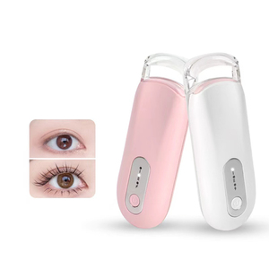 Recourbe-cils chauffant électrique portable de voyage, en plastique, réglable sur 2 niveaux, rechargeable par USB-C, mini - Product Image 1