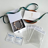 Boîte à bijoux en carton rose de luxe avec logo imprimé Van Cleef & Arpels, pour bracelet, collier, boucles d'oreilles, emballage cadeau
