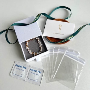 Boîte à bijoux en carton rose de luxe avec logo imprimé Van Cleef & Arpels, pour <span class=keywords><strong>bracelet</strong></span>, collier, boucles d'oreilles, emballage cadeau - Product Image 4