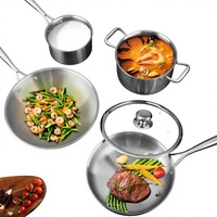 Poêle à frire antiadhésive en titane pur, finition martelée, fond plat, style moderne et minimaliste, compatible induction
