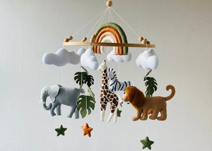 Móvil de Cuna Safari con Arcoíris, León, Jirafa, Cebra y Elefante Realistas de Fieltro, Móvil de Techo para Cuna - Product Image 3