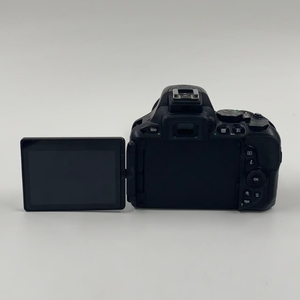 Appareil photo reflex numérique <span class=keywords><strong>Nikon</strong></span> <span class=keywords><strong>D5500</strong></span> d'occasion original, 18-55mm VR, 24,2MP, écran tactile, Wi-Fi, écran inclinable, qualité supérieure, reconditionné pour la revente en gros - Product Image 3