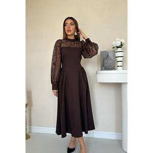 Vestido de noche de satén marrón con corte en A, mangas de encaje, cuello alto, capa transparente fruncida y cintura natural - Product Image 3