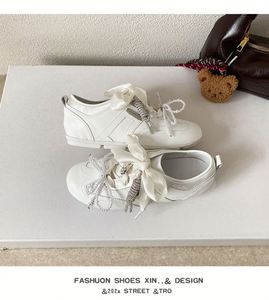 Zapatos de Entrenamiento Agande Plateados de Cuero Suave con Suela Blanda para Mujer, Primavera Verano 2026, Nueva Llegada, Bailarinas Casuales Planas - Product Image 2