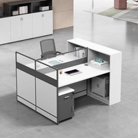 Mobilier de bureau commercial moderne Bureau en bois pour deux employés modulaires Compartiment informatique Poste de travail pour la maison ou la villa