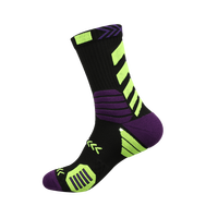 Chaussettes de course de basket-ball sans couture High-Crew Tube de coussin Techniques tricotées Conception personnalisée