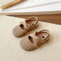 Sandales pour filles Printemps/Été 2026 Nouveau style Mode Chaussures de princesse ajourées respirantes avec trous Sandales pour enfants