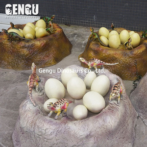 Éclosion de dinosaure d'intérieur en fibre de verre très attrayante pour les espaces publics de garderie scolaire comme les centres commerciaux et les aéroports - Product Image 4