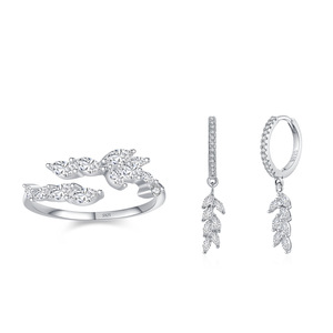 Ensemble de bague et boucles d'oreilles délicats en argent sterling S925 haut de gamme, avec un design inspiré de la forêt, bijoux tendance - Product Image 1