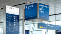 Signalisation numérique pour panneaux de signalisation de porte d'accès d'aéroport avec bandes LED pour hôpitaux et parkings