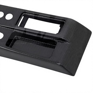 แผ่นคาร์บอนไฟเบอร์คุณภาพสูงสำหรับคอนโซลกลางรถเฟอร์รารี่ F430 ปี 2005-2009 รุ่น 68304700 68148300 - Product Image 3