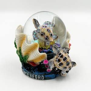 هدايا تذكارية مخصصة للسفر ديكور للمنزل كرة ثلجية من الراتنج رسومات يدوية مبتكرة من الراتنج حرف كرة ثلجية ثلاثية الأبعاد من السلحفاة أو السلحفاة - Product Image 1