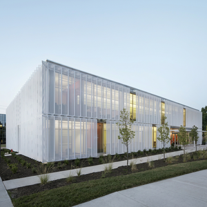 Murs-rideaux contemporains en aluminium anodisé, système de façade extérieure de bâtiment anti-corrosion, solution de projet globale - Product Image 1