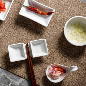 Plats à sauce en céramique de porcelaine émaillée, assiettes à collation divisées, compatibles micro-ondes, forme irrégulière, style moderne et luxueux, marque <span class=keywords><strong>JUNYA</strong></span> - Product Image 4