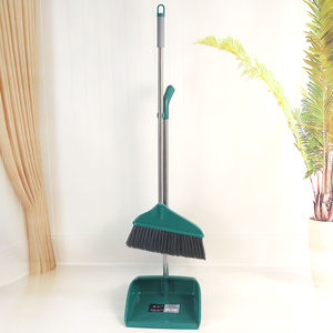 JY1326 Ensemble <span class=keywords><strong>balai</strong></span> et pelle 2-en-1 portable en plastique, le plus vendu pour usage domestique, pour le <span class=keywords><strong>nettoyage</strong></span> des sols intérieurs et extérieurs - Product Image 2