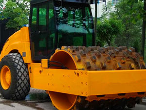 18 Tonnen Straßenverdichter Ein-Trommel-Doppelamplitude-Vibrator-Rolle-Rolle LT218B - Product Image 4