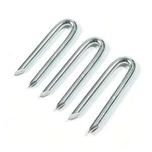 Fabrikpreis Stahlzaunklammern Verzinkte U-förmige Befestigungsnägel für Drahtgitter und Gewebefächerzäune - Product Image 1