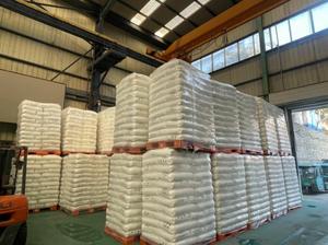 Granulés de plastique HDPE vierge de qualité de moulage par soufflage Q 5502BN/5502BN, prix d'usine HDPE, HDPE pour les applications d'emballage alimentaire 5502BN - Product Image 6