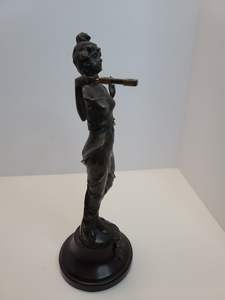 Horloge de table mécanique à <span class=keywords><strong>pendule</strong></span> oscillant de style Diana en laiton antique américain du XVIIe siècle, imitée, 3 jours d'autonomie - Product Image 4