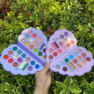 Palet onejioo <span class=keywords><strong>28</strong></span> warna multiwarna Matte selesai mutiara bentuk hati kartun <span class=keywords><strong>Eyeshadow</strong></span> piring sombras para ojos - Product Image 2