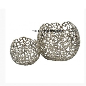Juego de cuencos chapados en plata de forma redonda de Metal de aluminio de 2 cuencos decorativos de acento moderno para el hogar de estilo elegante - Product Image 1