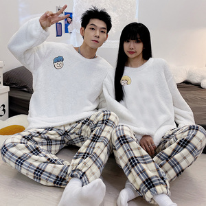 Conjunto de <span class=keywords><strong>Pijamas</strong></span> de Franela con Dibujos Animados para Parejas, Ropa de Dormir Familiar para <span class=keywords><strong>Navidad</strong></span>, Ideal para Amantes del Hogar - Product Image 4