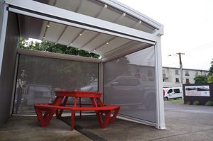 Sistema de toldo para exteriores, Gazebo de Metal y Pvc para piscina, <span class=keywords><strong>techo</strong></span> retráctil eléctrico - Product Image 5