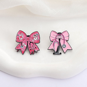 AA022179 Bonito Broche Médico Rosa Arco Estetoscópio Esmalte Pin Liga Jóias para Enfermeira Médico Emblema Presente - Product Image 4