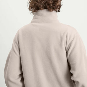 Sweat-shirt d'hiver en molleton surdimensionné à manches longues et à col haut avec poche kangourou personnalisé pour hommes - Product Image 4