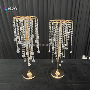 Centro de Mesa LEDA Crystal Cascade, Soporte de Metal Dorado para Decoración de Mesa de Boda, Decoración Elegante para Fiestas - Product Image 1