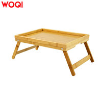 WOQI Plateau de petit-déjeuner en bambou Table pour ordinateur portable Plateaux de rangement de type debout avec pieds pliants Forme rectangulaire pour usage domestique