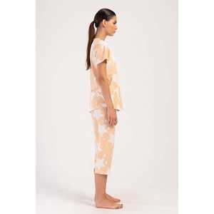 Traje de dormir capri ovalado de manga corta con cuello redondo para mujer - Product Image 3