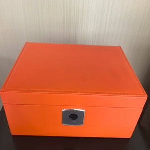 Mallette de rangement pour bijoux High Tech Fingerprint Access avec compartiments personnalisables et éclairage LED pour un affichage sécurisé Smart Lock - Product Image 5