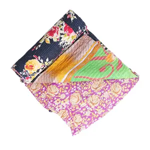 Vintage kantha geri dönüşümlü sari yorgan yatak örtüsü toptancı hindistan geri dönüşümlü pamuk sari geri dönüşümlü kantha yorgan hint atar