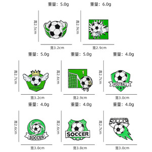 Insignia Conmemorativa de Aleación Metálica con Forma de Balón de Fútbol 2026, Decoración Versátil para Mochilas - Product Image 6