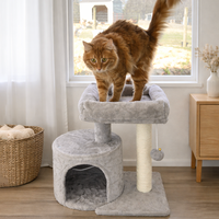 Arbre à chat multi-niveaux moderne de luxe en velours avec poteaux à gratter en sisal naturel, structure d'escalade en peluche écologique pour appartement