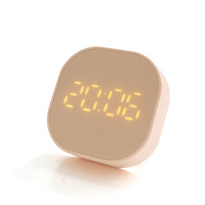 Petit réveil numérique électrique carré, veilleuse silencieuse, horloge numérique multifonctionnelle miniature à LED pour le bureau, idéal pour les étudiants - Product Image 3
