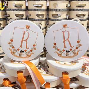 Tambourin en bois personnalisé Tamburelli avec ruban de soie coloré de 6 pouces pour mariage, église, fête, instrument de percussion sonore, prix attractif - Product Image 2