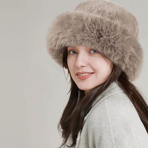 Wholesale Soft Warm Lady's Winter Fur Hat Luxury Bucket Hats for Women Winter - Product Image 6