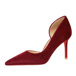 รองเท้าส้นสูงแบบสวมสไตล์ยุโรปอเมริกัน รุ่น 9269-A สีแดงเซ็กซี่ ส้นเข็มบาง ผ้ากำมะหยี่ ด้านข้างเปิด ปลายแหลม ทรงสลิม สำหรับผู้หญิง - Product Image 3