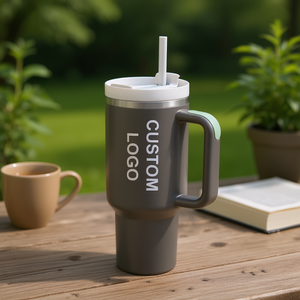 Gobelet isotherme en acier inoxydable OEM/ODM de 40 oz avec couvercle, poignée et paille, anti-fuite, sans BPA, pour le camping, la randonnée et les activités de plein air - Product Image 2