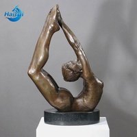 Statue de ballerine en laiton personnalisée pour l'art public, fontaine à jupe d'eau, sculpture de danseuse de ballet en bronze