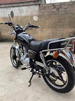 Moto de rue Haojue HJ125 125cc, moteur refroidi par air, robuste et durable, adaptée à toutes les conditions routières.