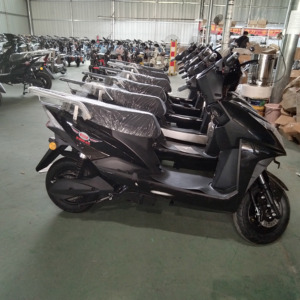 Best Price China Streetbikes Motorcycle Scooter 1000W Motor <b>72V</b> <b>Battery</b> 40-60km/h Max Speed - Product Image 2
